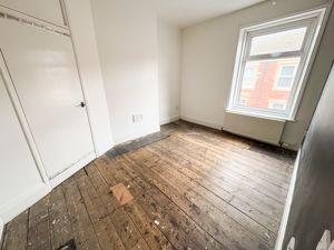 Photo 1- click for photo gallery